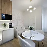 Piotrkowska Vibe By Lookap Apartment *