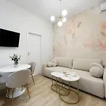 Apartment Piotrkowska Vibe By Lookap *