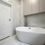 Piotrkowska Vibe By Lookap Apartment