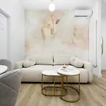 Piotrkowska Vibe By Lookap Apartment *